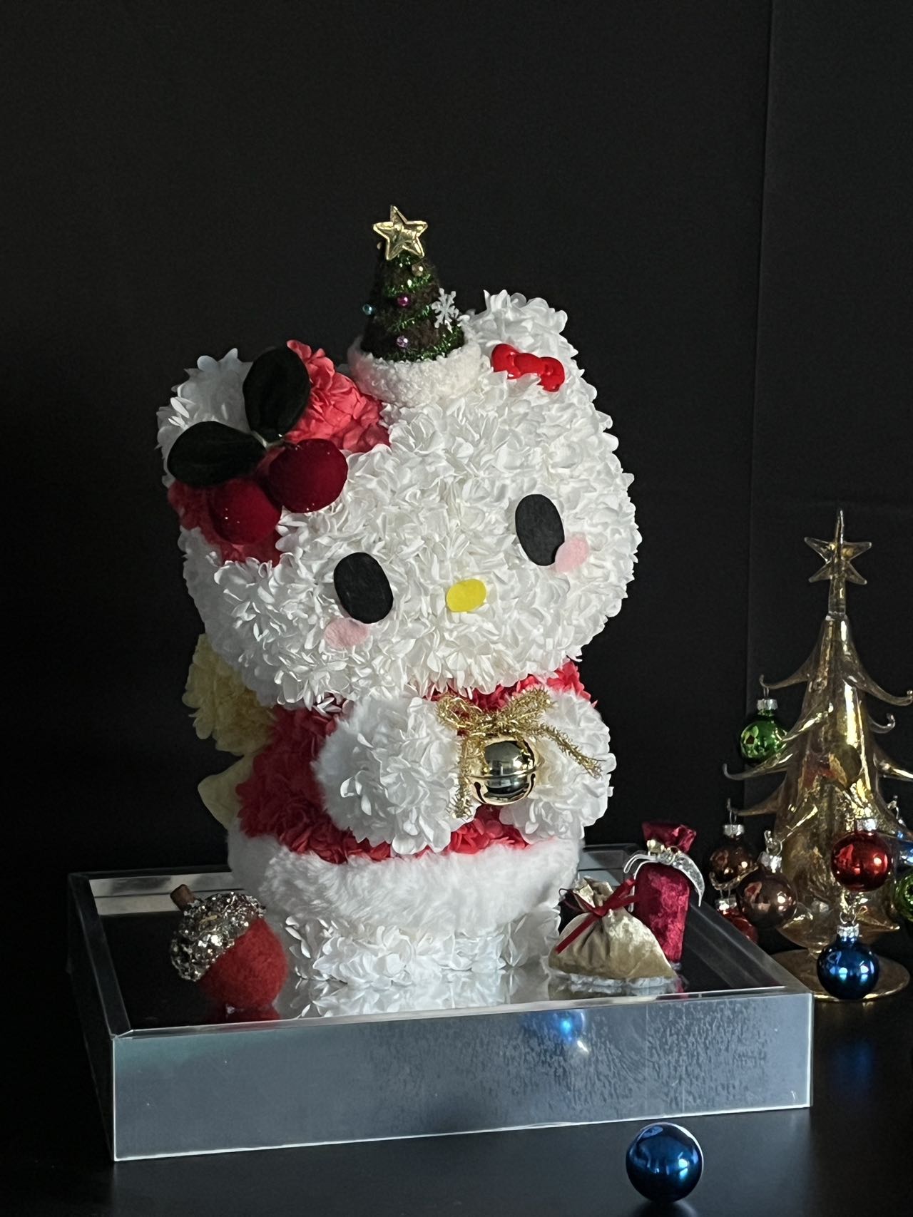 High-Quality Preserved Flower Hello Kitty Doll - Long-Lasting Bloom Decoration, Ideal Gift for Kids & Teens