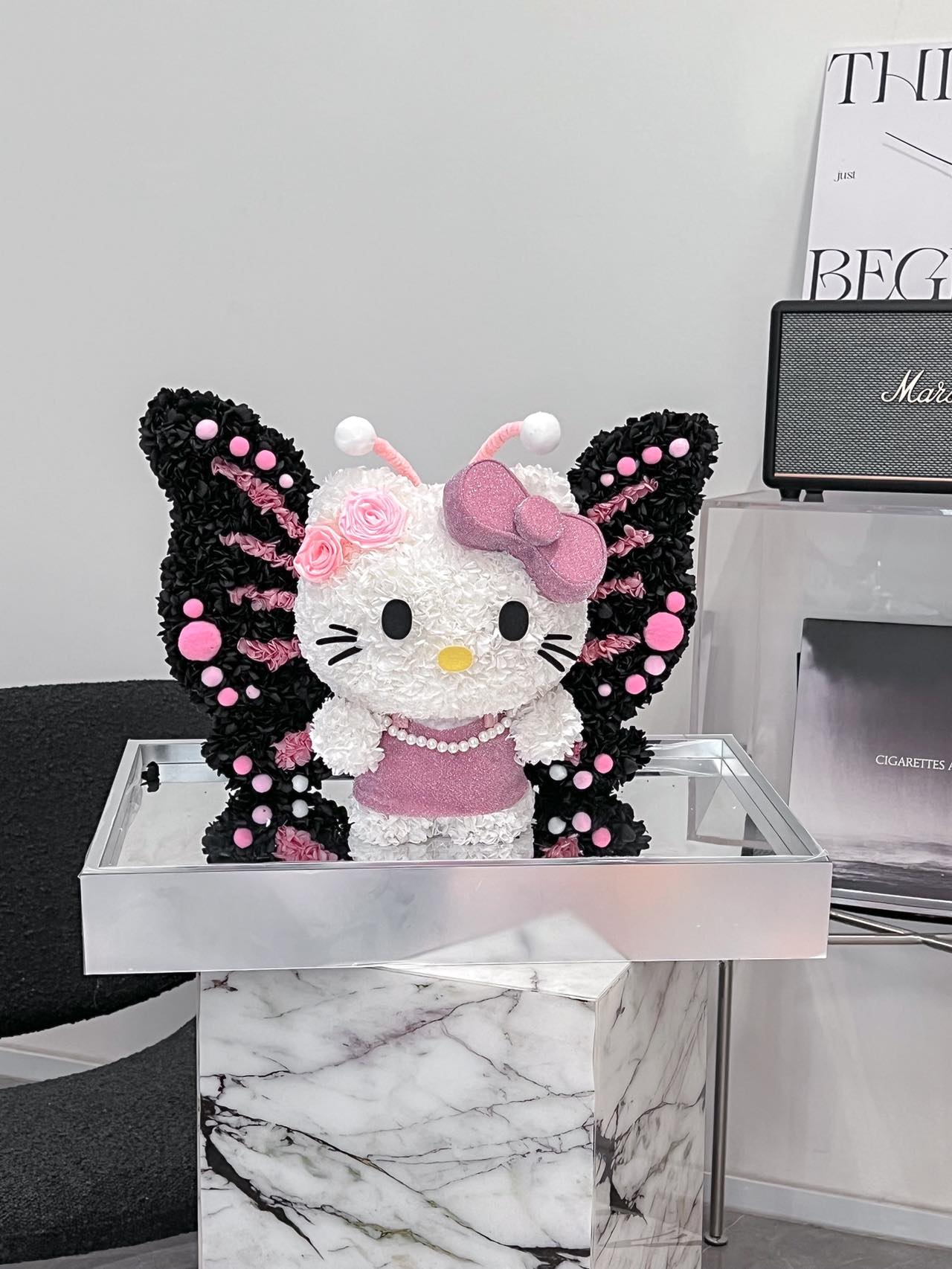 Preserved flower butterfly Hello Kitty doll gift high-end flower gift for girlfriend or child gift