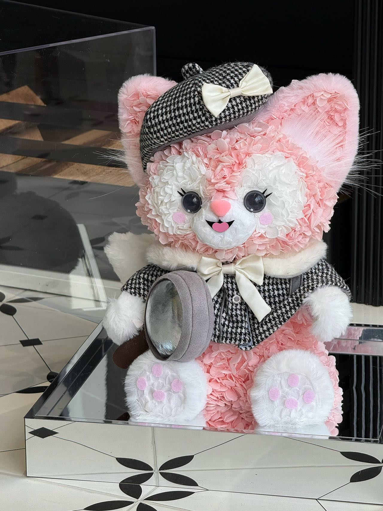 Preserved Flower Star Delu Doll Gift Ornament Acrylic Gift Box High-end Light Luxury Gift Valentine's Day Gift