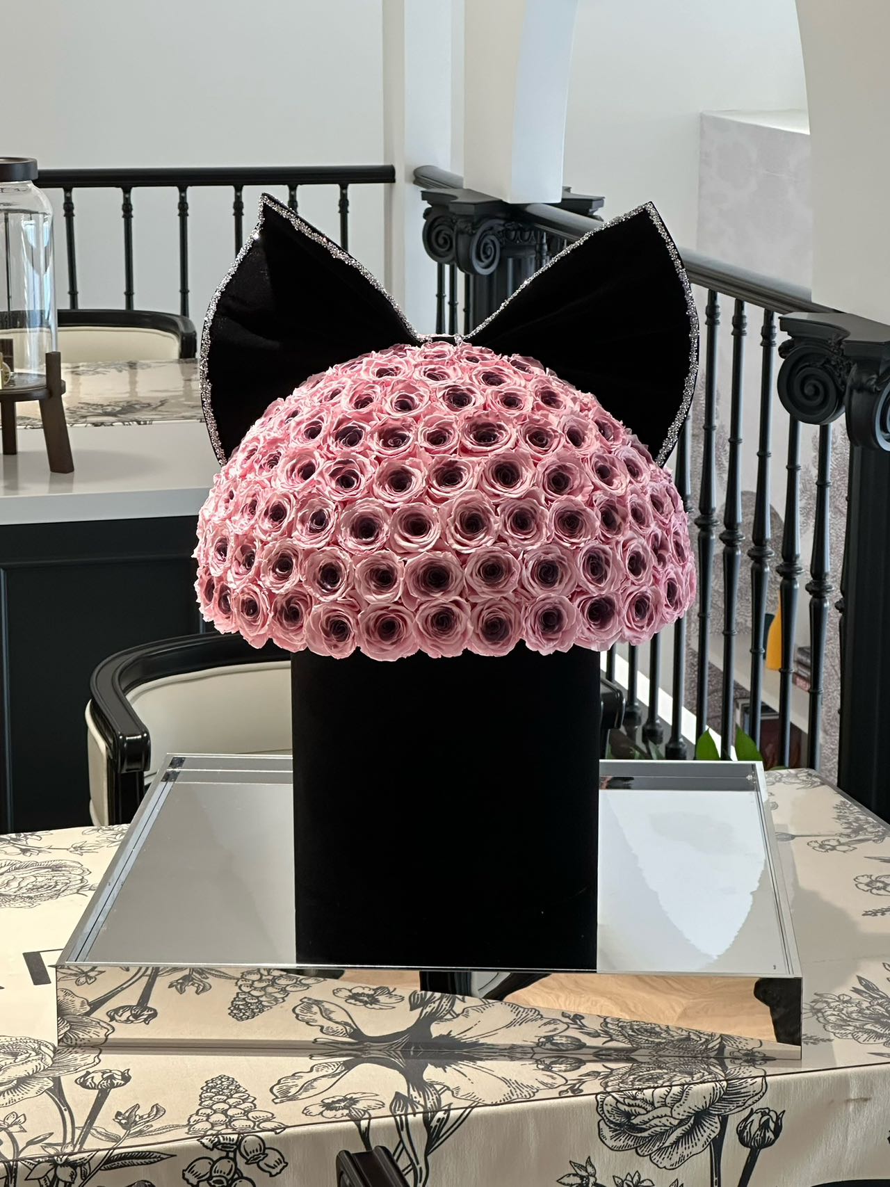 Premium Preserved Rose Hug Bucket - Eternal Blooms, Forever Love Token, Suitable for Valentine's Day & Wedding Anniversary