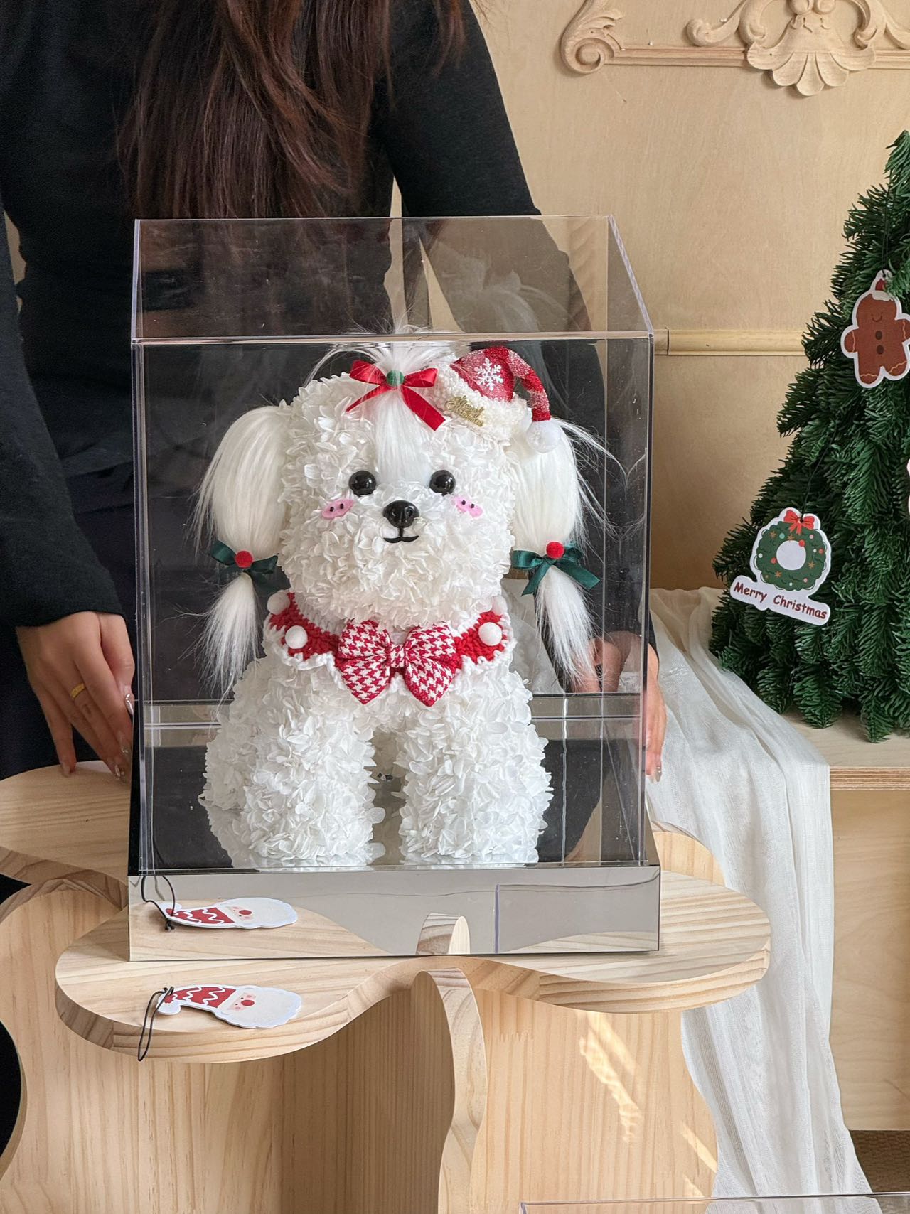 Cute puppy preserved flower doll gift high-end luxury acrylic gift box for daughter and child gift
