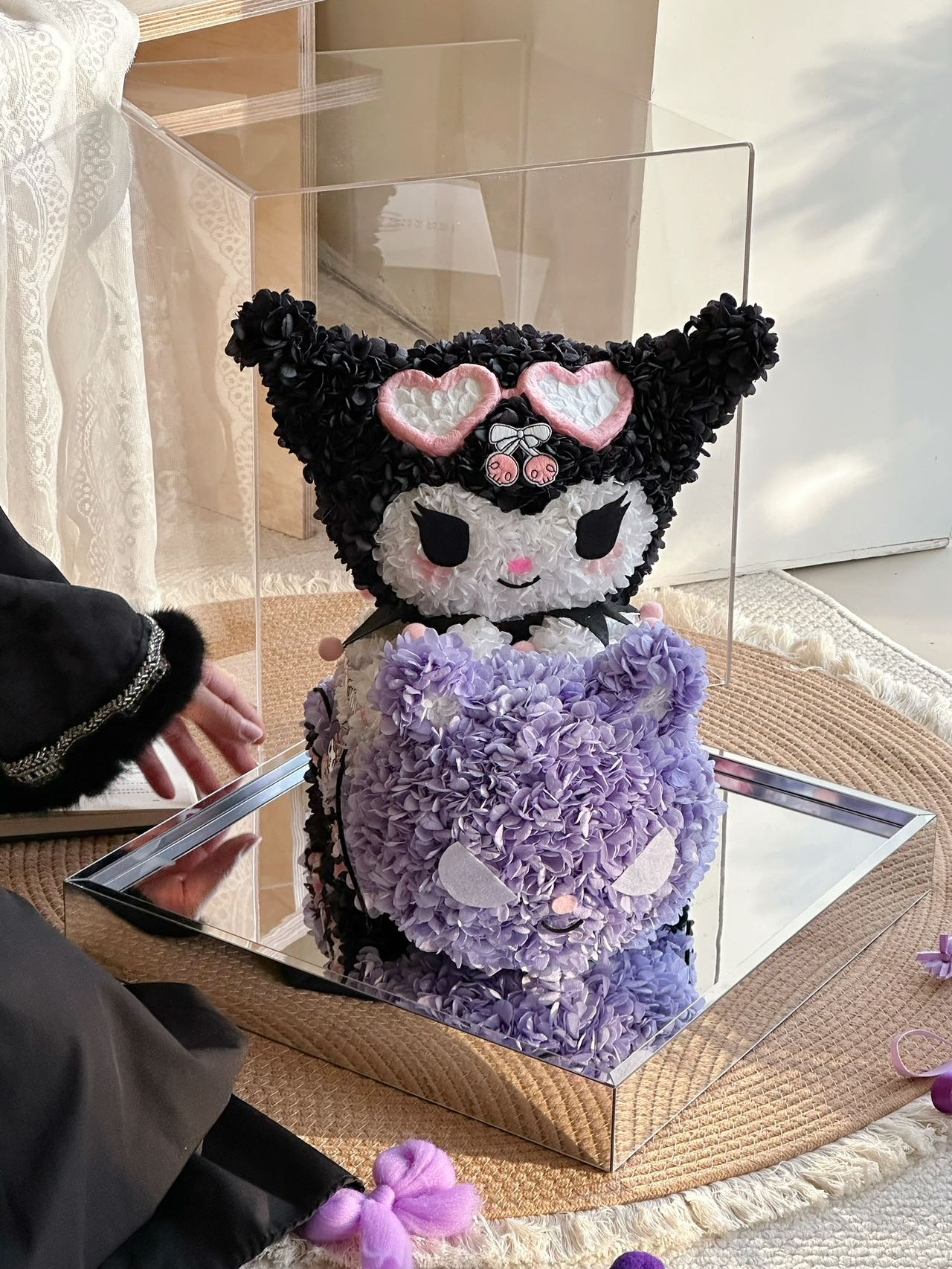 Kulomi Everlasting Flower Doll Gift High-end Light Luxury Acrylic Gift Box for Girlfriend Valentine's Day Gift