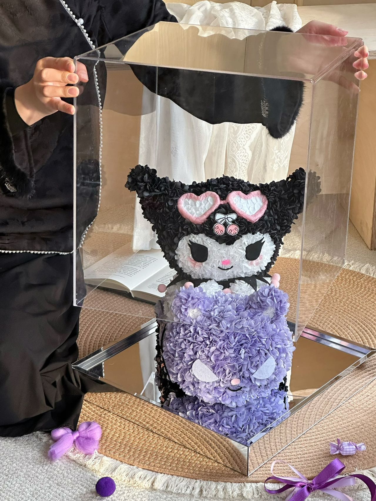 Kulomi Everlasting Flower Doll Gift High-end Light Luxury Acrylic Gift Box for Girlfriend Valentine's Day Gift