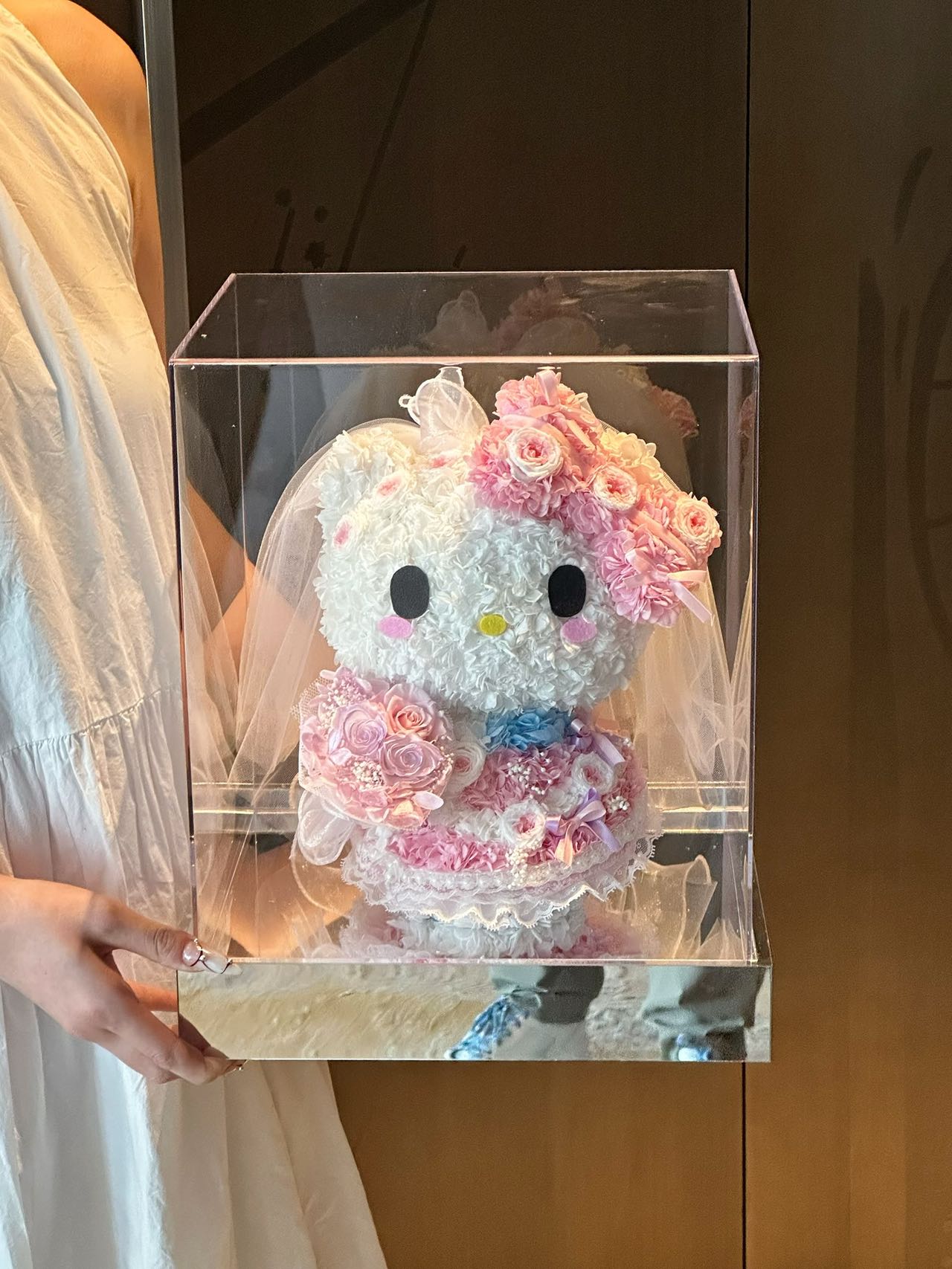 Hello Kitty Preserved Floral Doll - Long-Lasting Cute Plush, Great for Home Deco & Gift-Giving