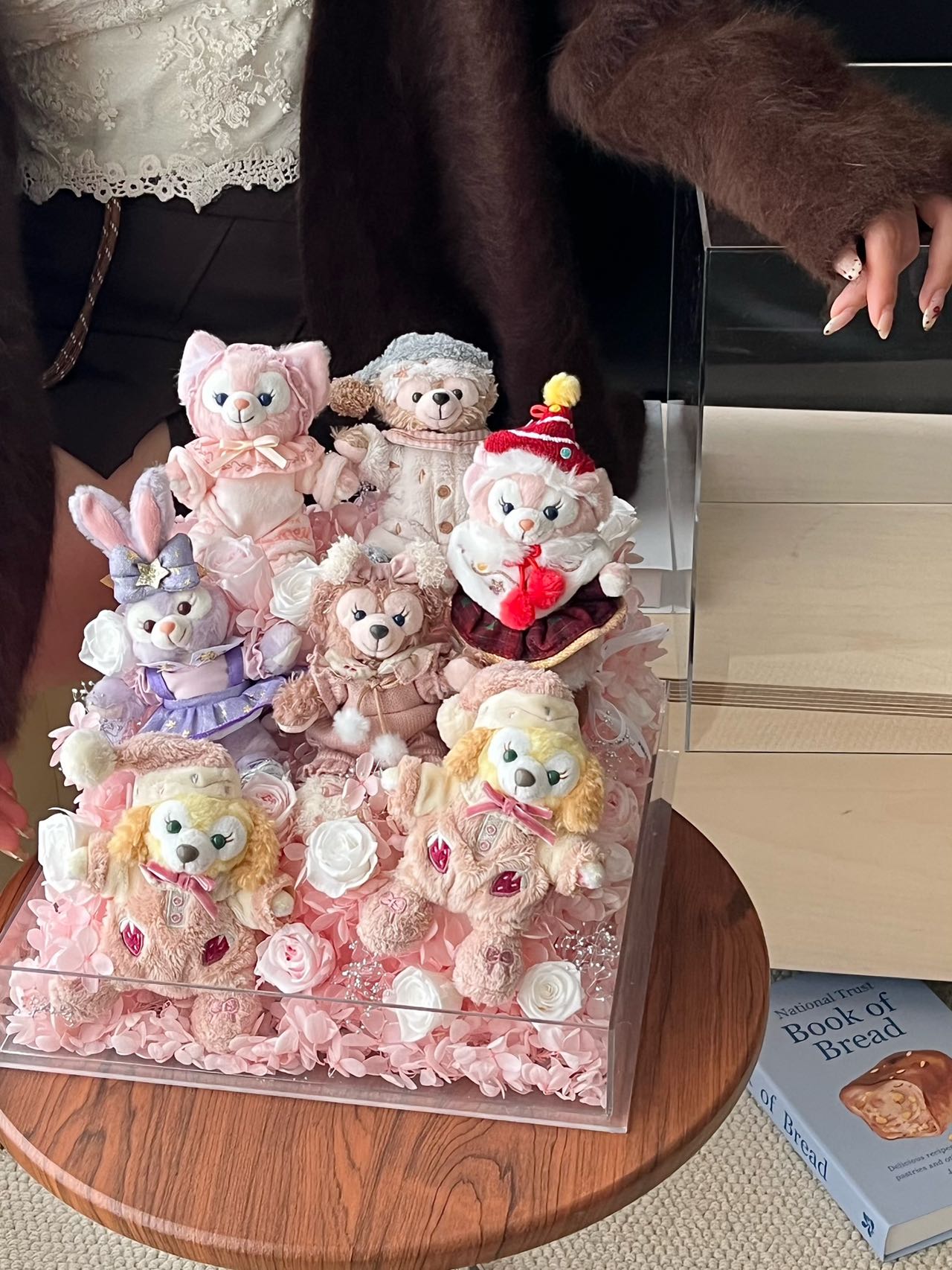 Disney Doll Preserved Flower Gift Box High-end Acrylic Gift for Girlfriend's Birthday