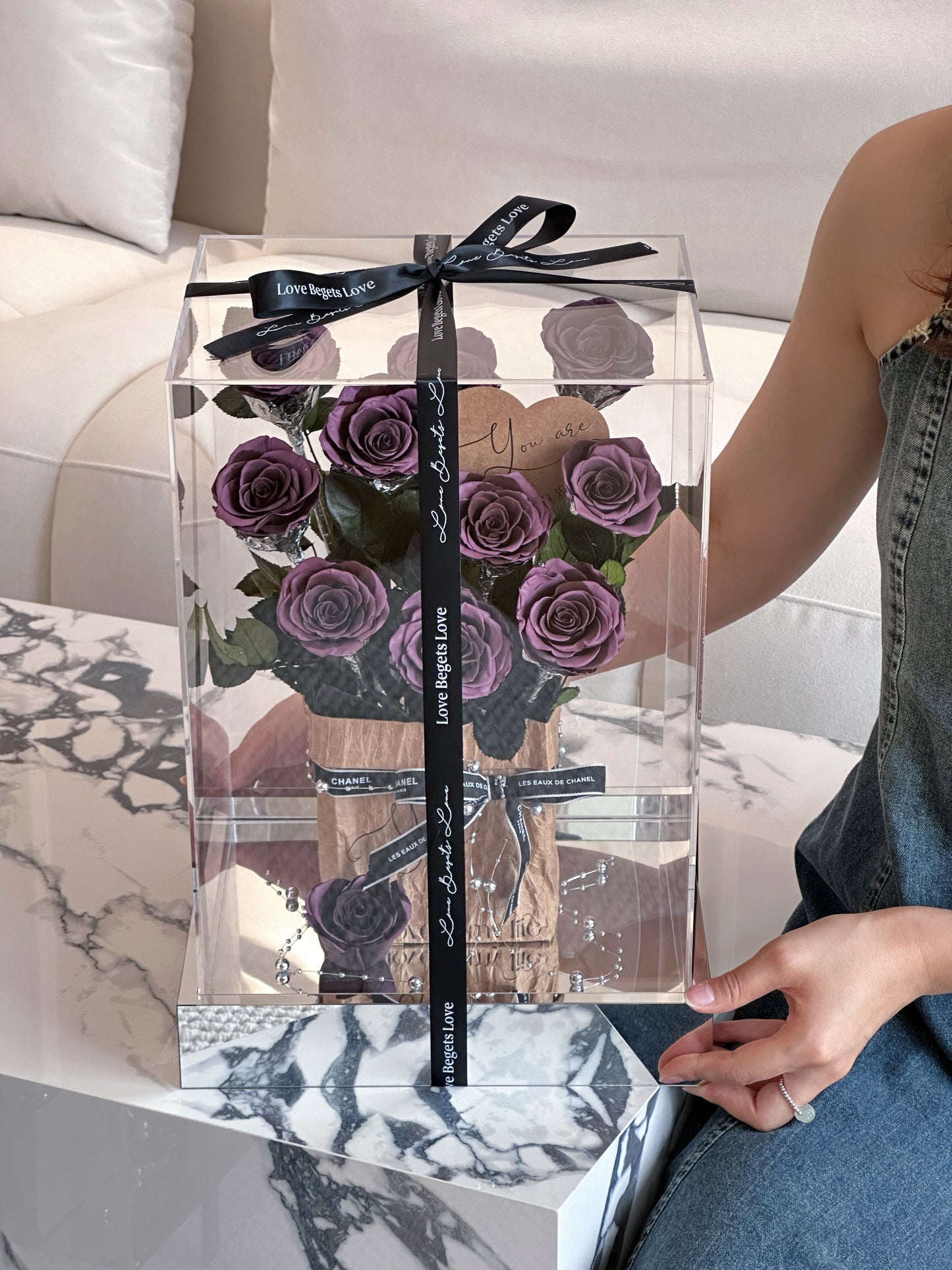 Valentine's Day new arrival preserved rose bouquet acrylic creative ornaments for girlfriend New Year's Eve gift confession gift