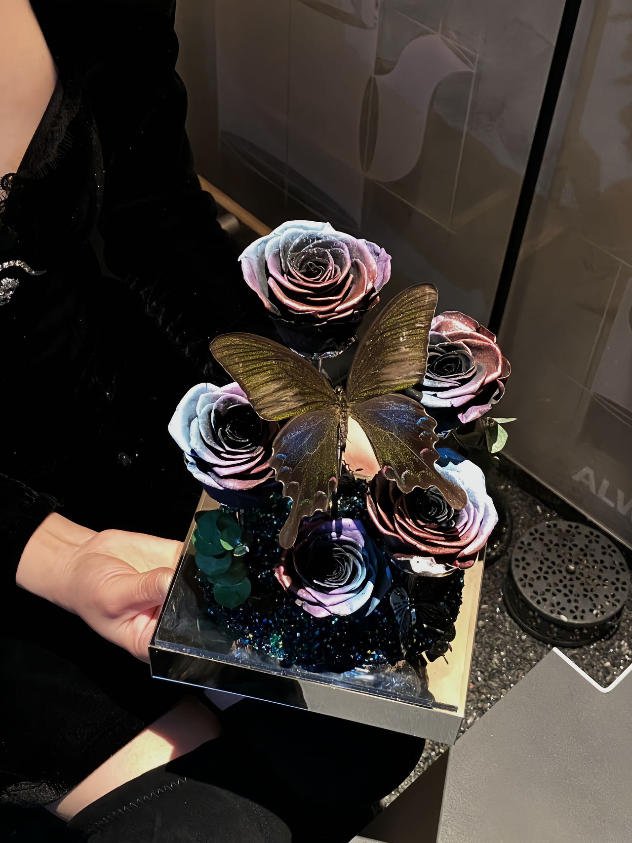 Preserved Rose and Real Butterfly Specimen Acrylic Gift Box Permanent Ornament Valentine's Day Gift