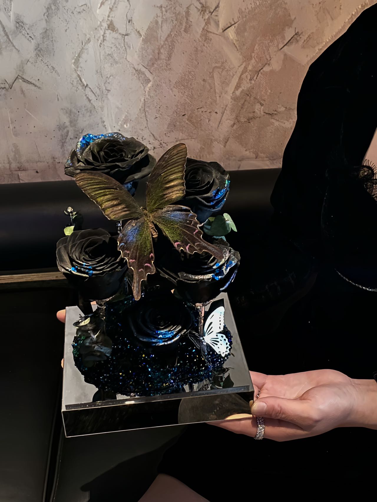 Preserved Rose and Real Butterfly Specimen Acrylic Gift Box Permanent Ornament Valentine's Day Gift