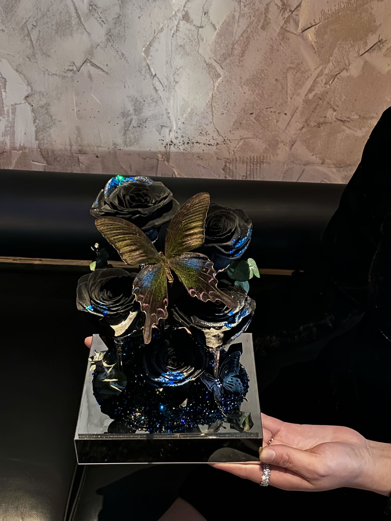 Preserved Rose and Real Butterfly Specimen Acrylic Gift Box Permanent Ornament Valentine's Day Gift