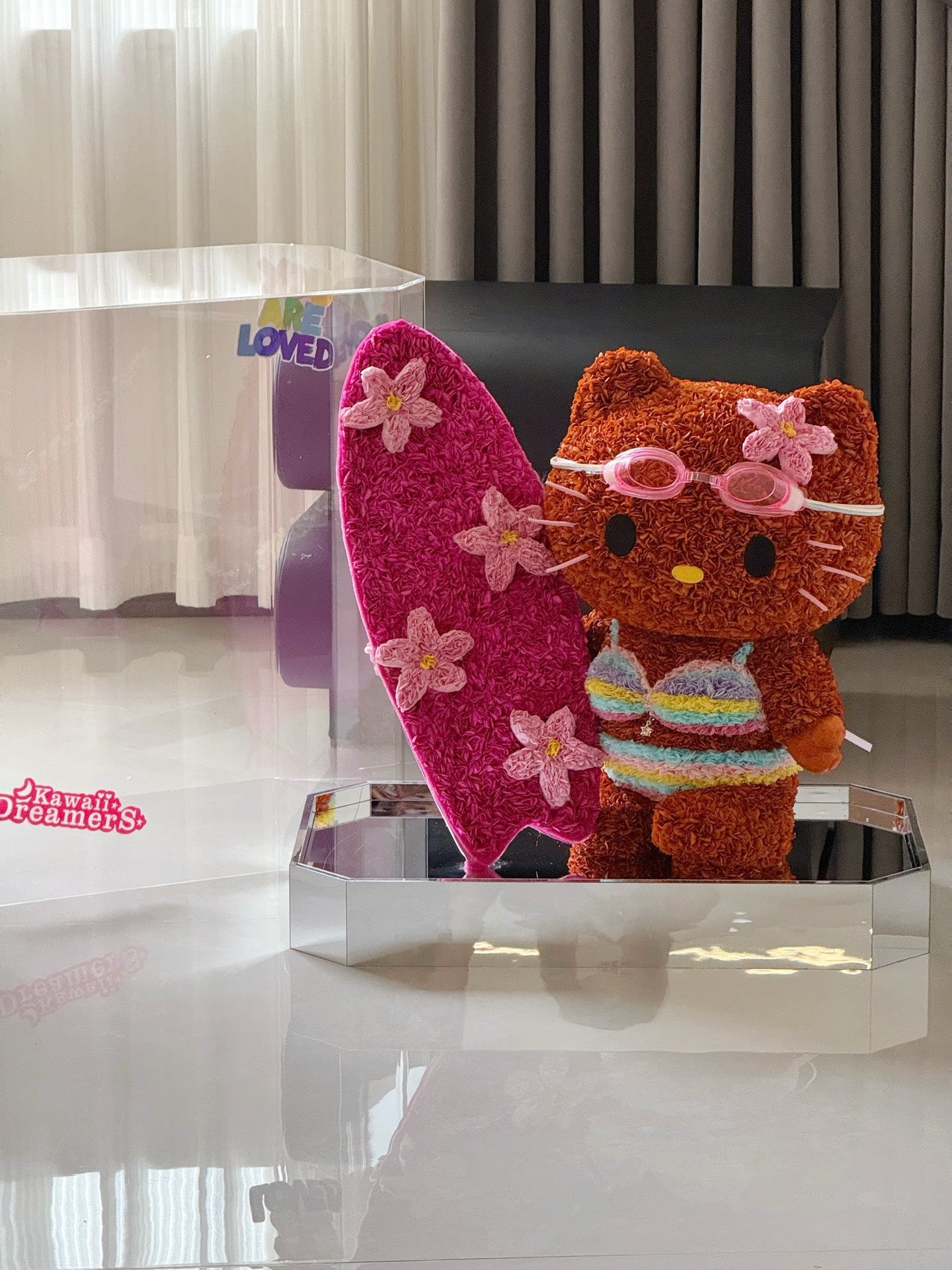 Cute Hello Kitty Doll Made of Preserved Flowers - Eternal Bloom Decoration for Home & Room