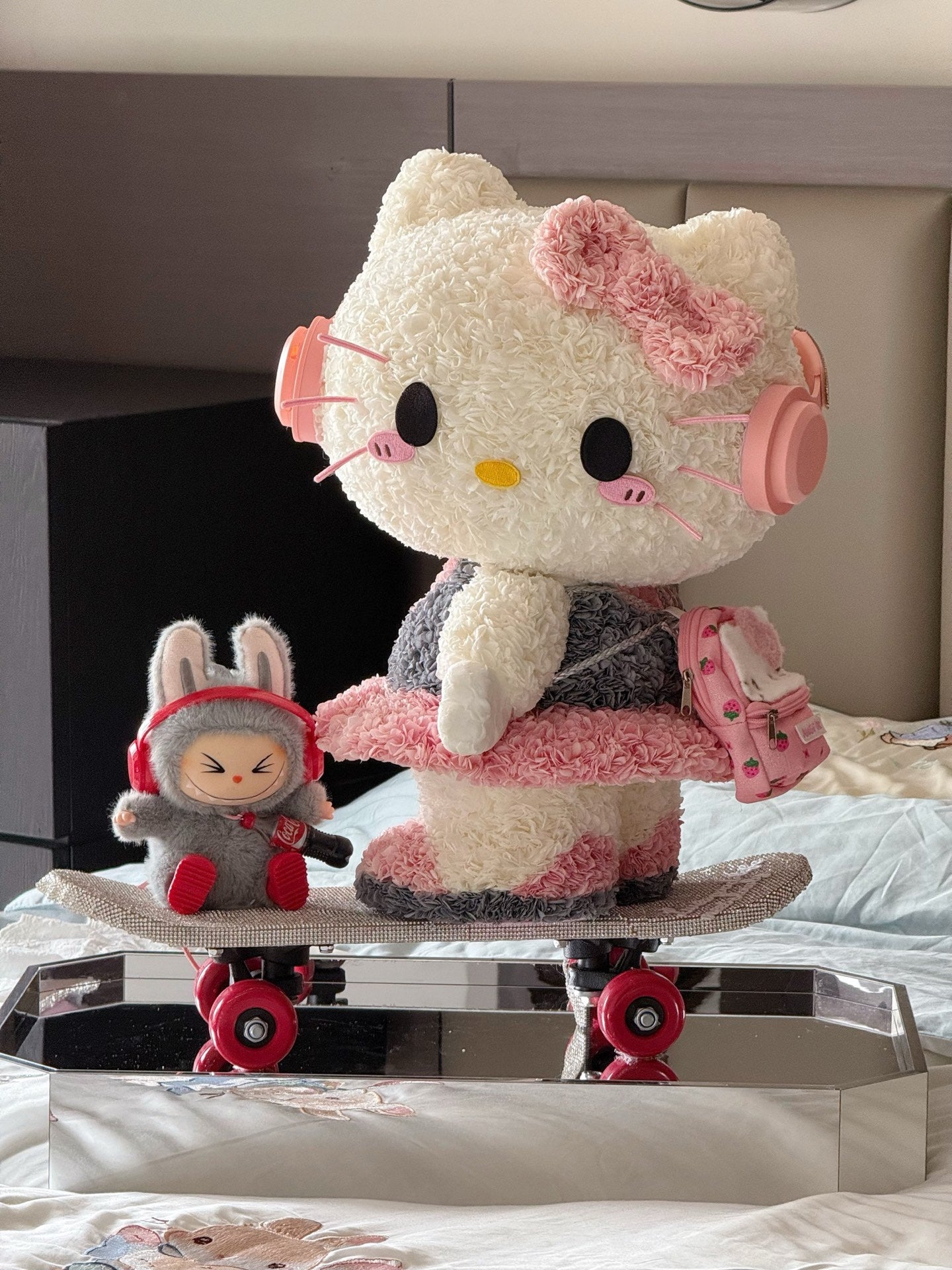 Hello Kitty Preserved Flower Doll - Long-Lasting Floral Plush, Perfect Birthday/Anniversary Gift
