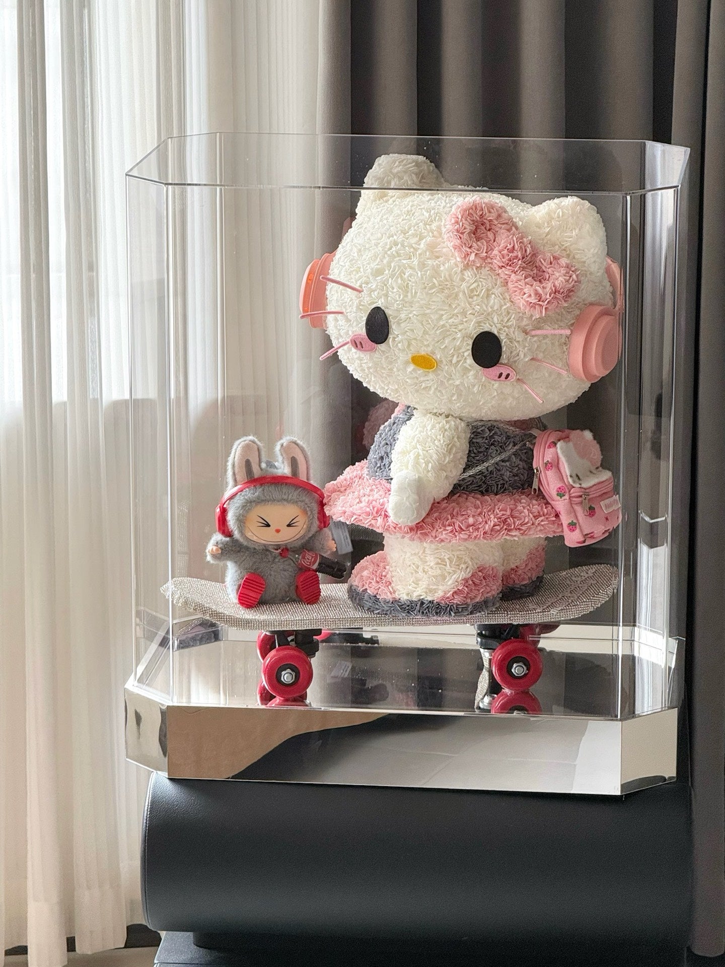 Hello Kitty Preserved Flower Doll - Long-Lasting Floral Plush, Perfect Birthday/Anniversary Gift