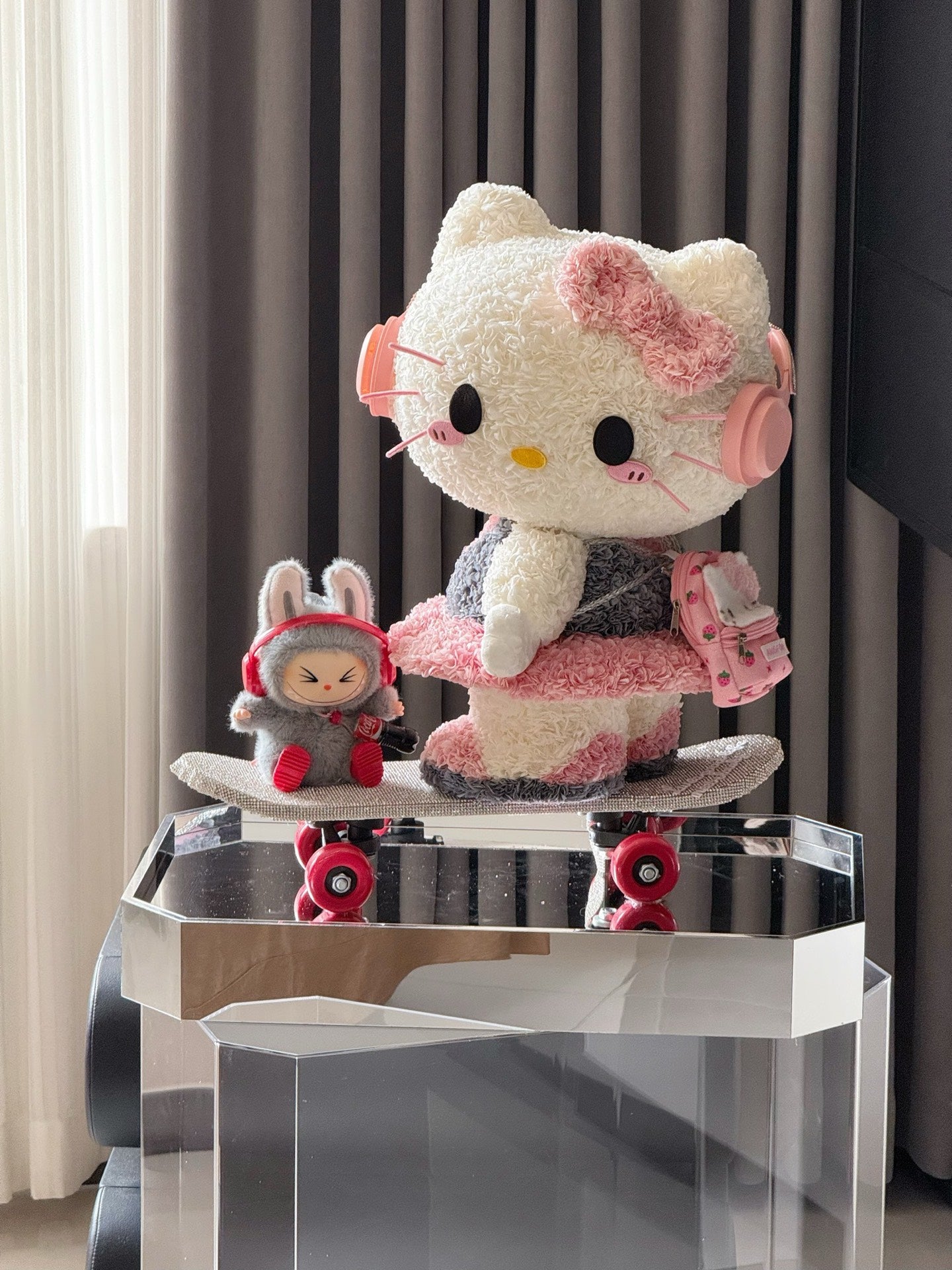 Hello Kitty Preserved Flower Doll - Long-Lasting Floral Plush, Perfect Birthday/Anniversary Gift