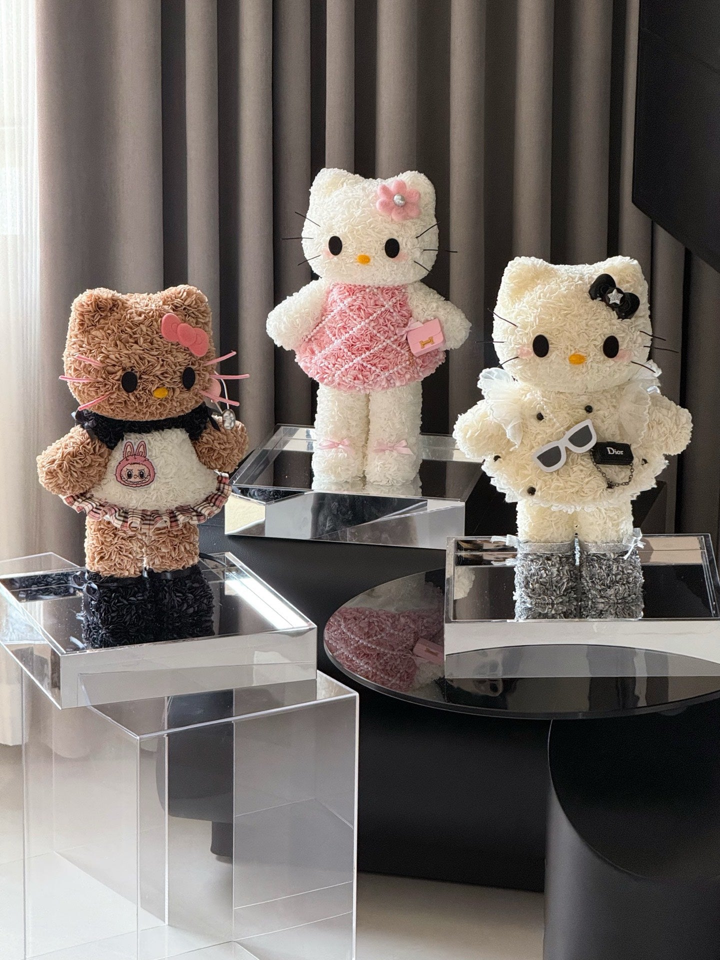 Preserved Flower Hello Kitty Doll - Cute Perpetual Bloom Plush Toy for Gift & Decoration