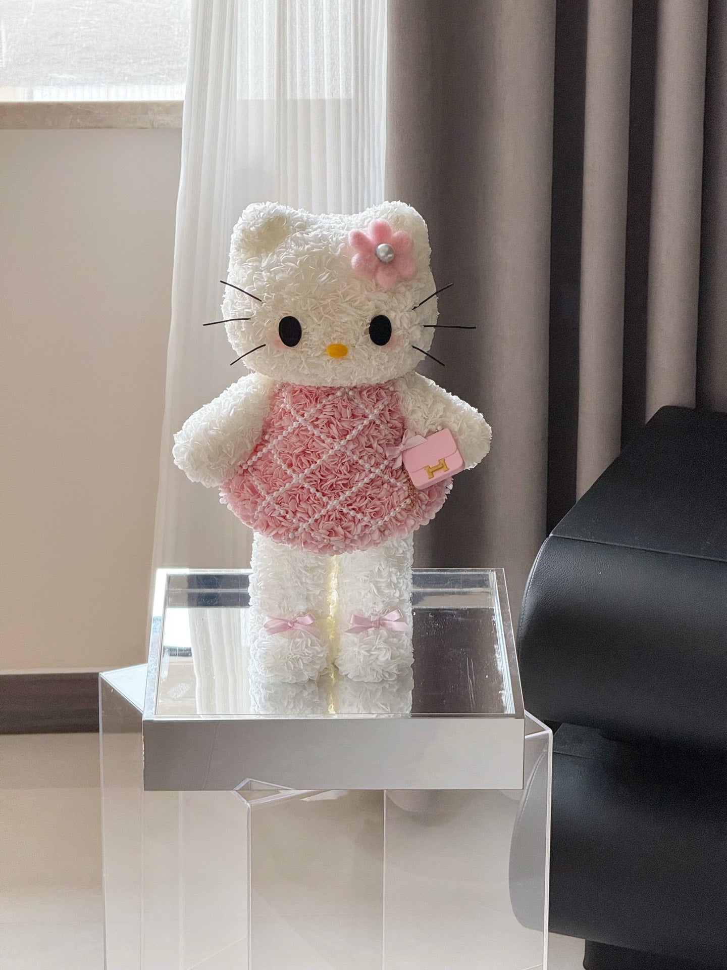 Preserved Flower Hello Kitty Doll - Cute Perpetual Bloom Plush Toy for Gift & Decoration