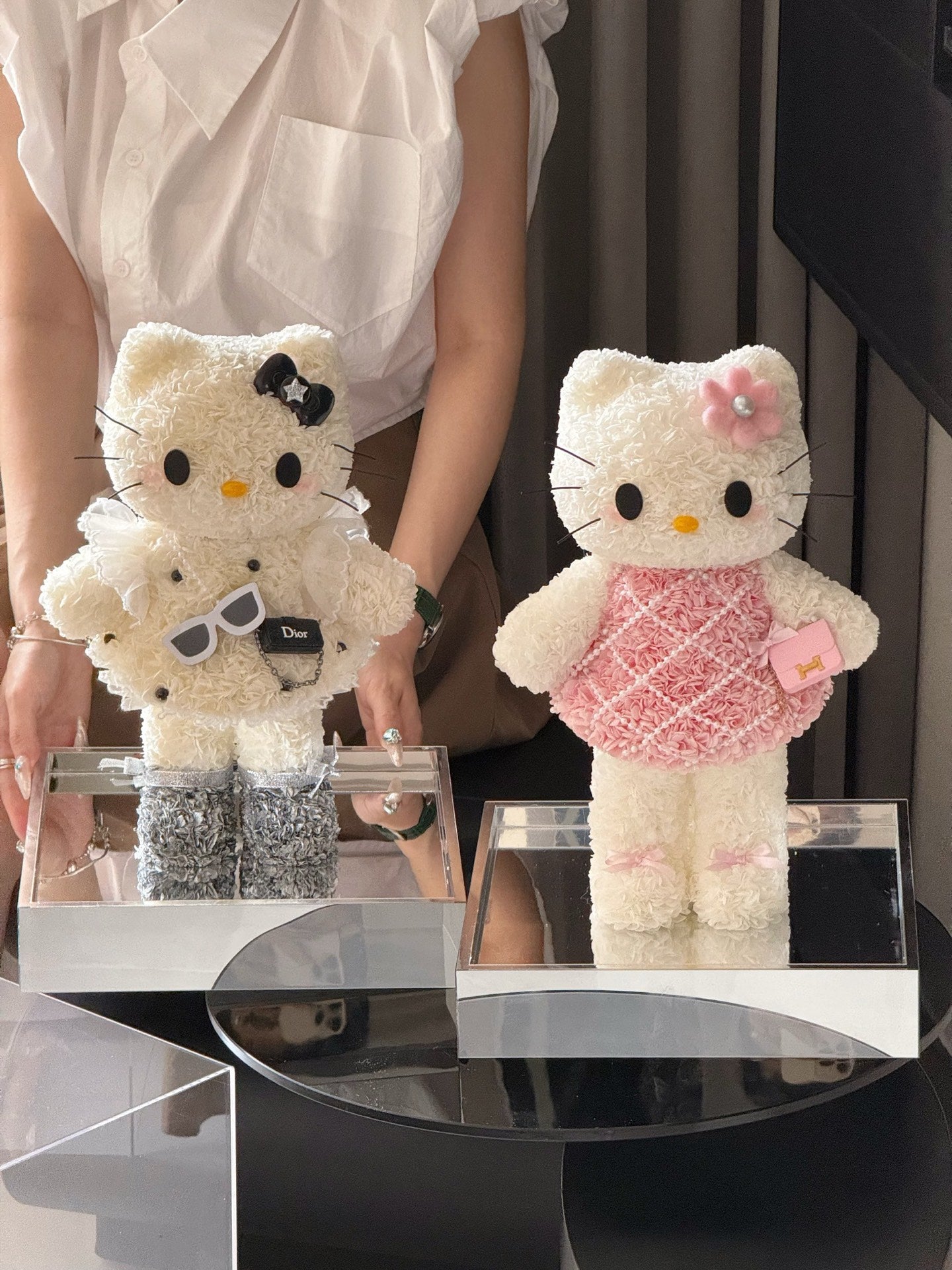 Preserved Flower Hello Kitty Doll - Cute Perpetual Bloom Plush Toy for Gift & Decoration