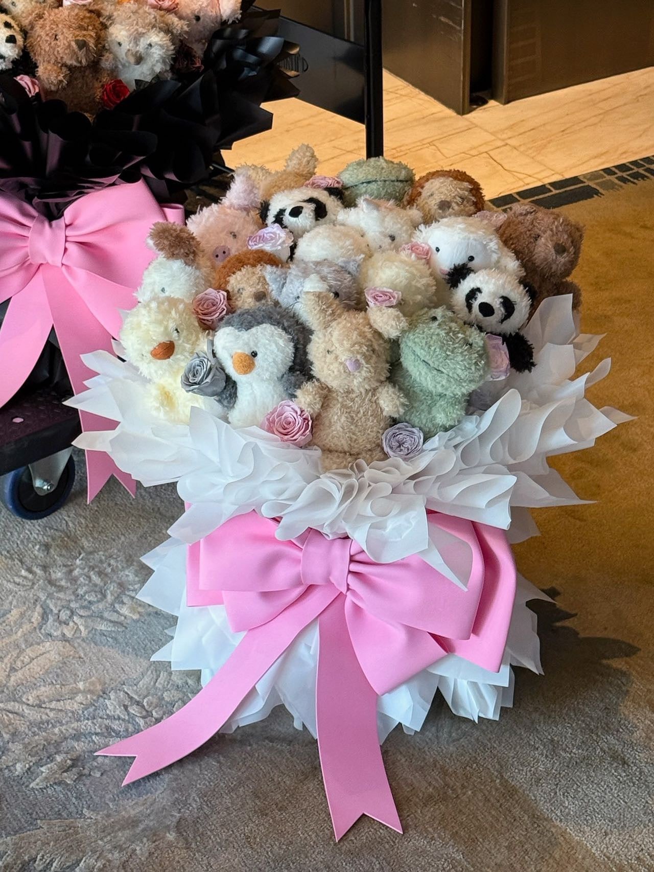 Comfort doll immortal rose gift box real flower immortal flower luxury birthday gift wedding proposal anniversary gift Valentine's Day gift Mother's Day gift