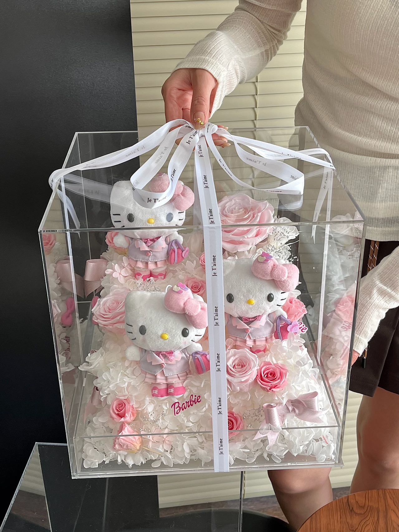 Preserved flowers and West Highland Terrier dog combination garden eternal rose gift birthday gift