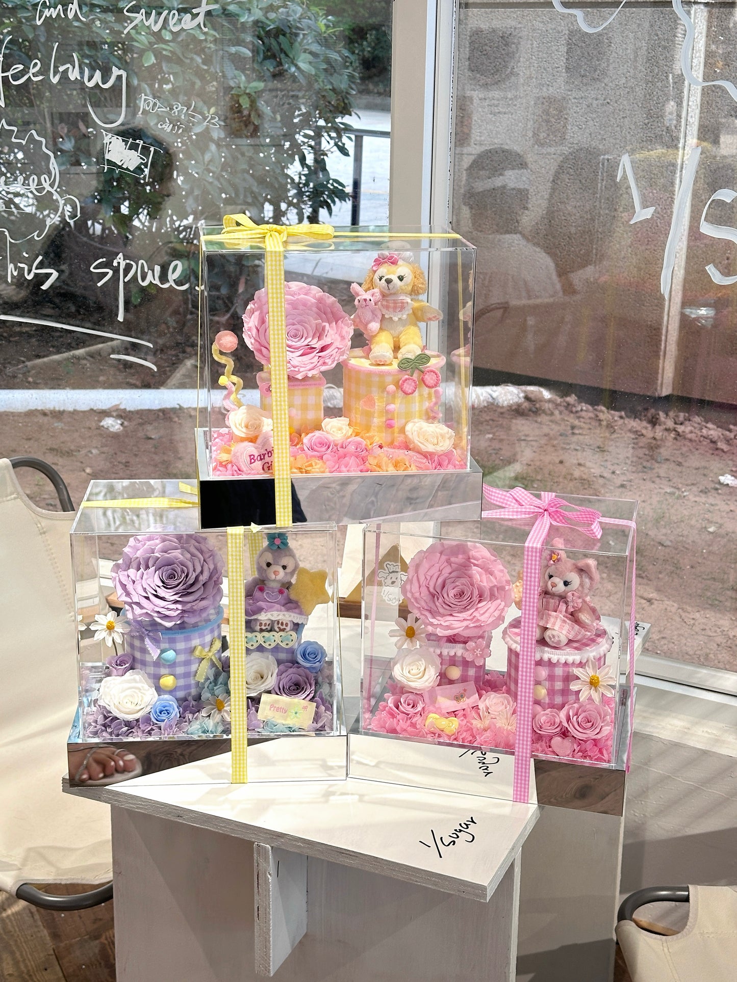 Eternal Rose and Hello Kitty combination garden Valentine's Day gift box birthday gift commemorative gift