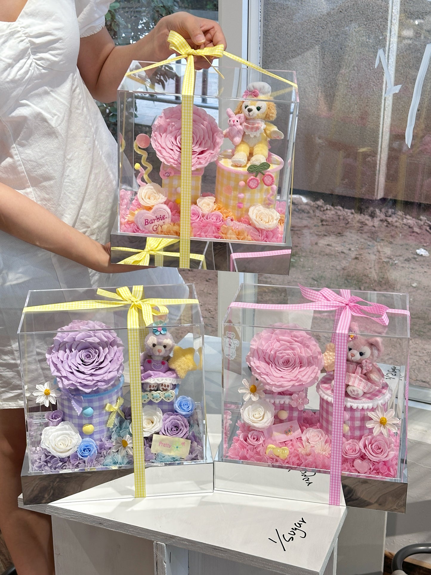 Eternal Rose and Hello Kitty combination garden Valentine's Day gift box birthday gift commemorative gift