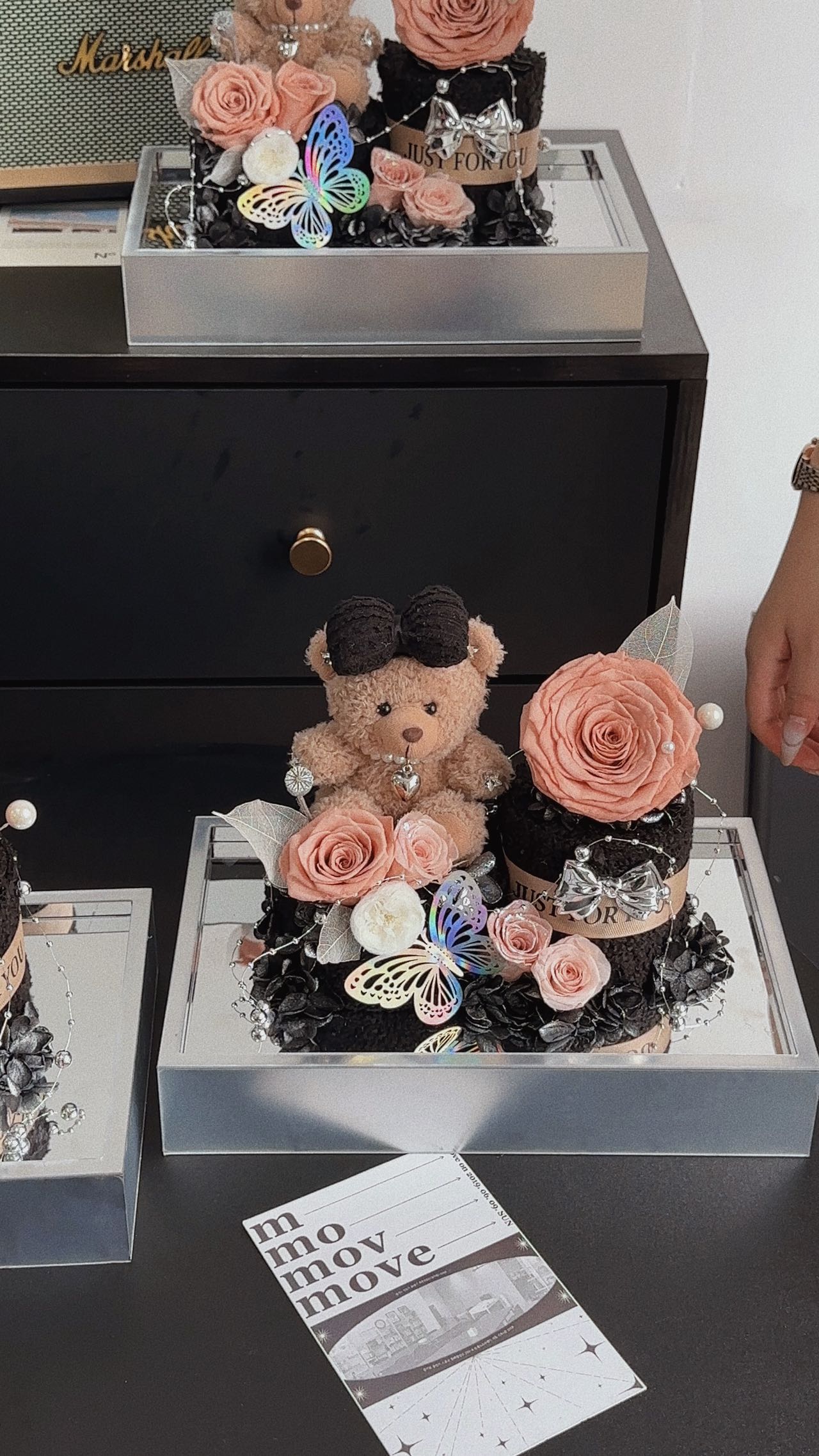 Eternal Rose and Hello Kitty combination garden Valentine's Day gift box birthday gift commemorative gift