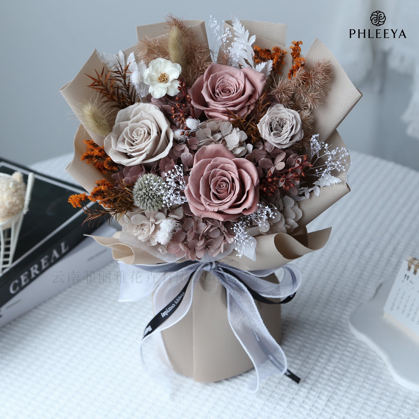 Preserved flowers for Teacher's Day, eternal roses, high-end preserved flowers as a Valentine's Day gift.