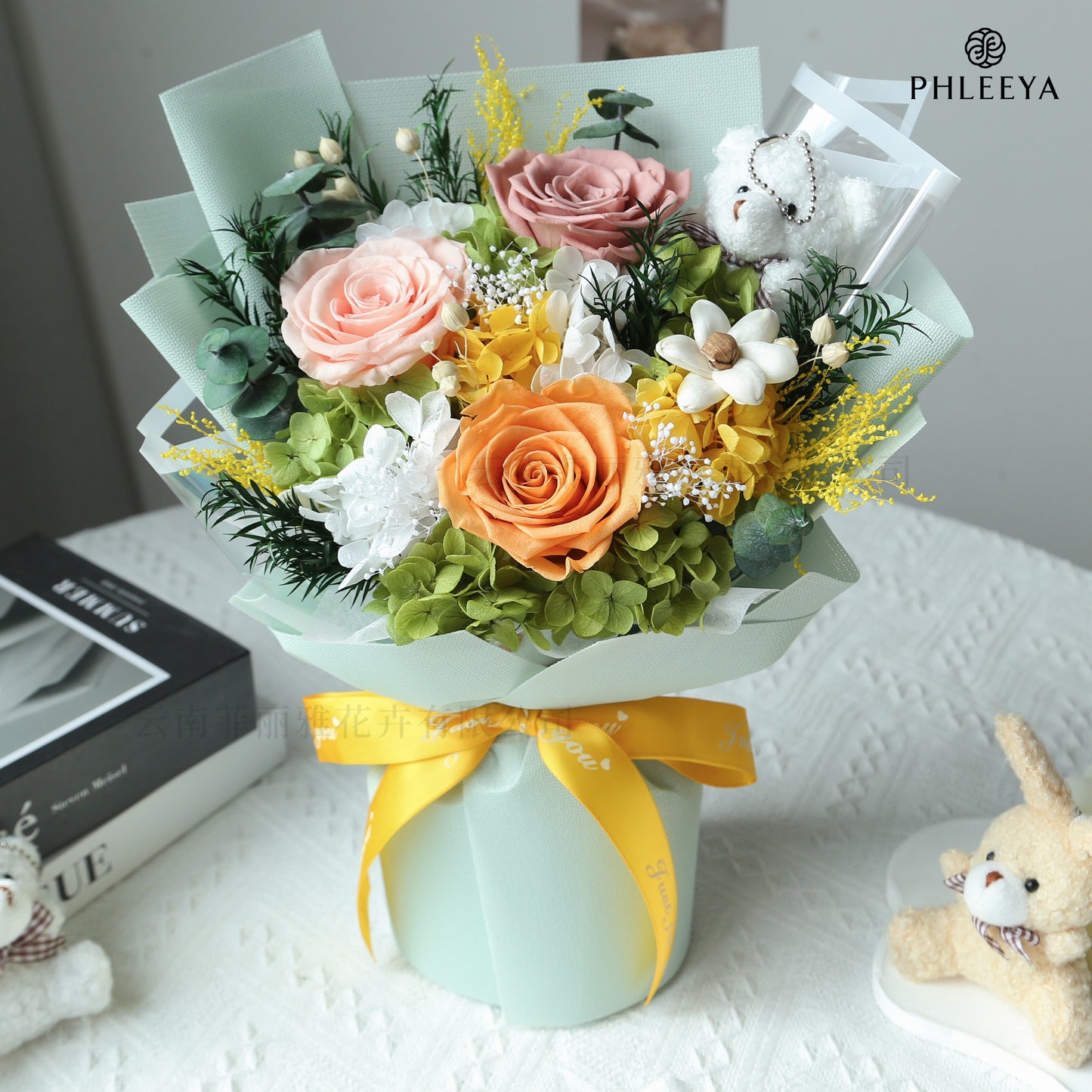 Miniature Bear-Shaped Preserved Flower Bouquet with Roses, Gift Box, Mother's Day Birthday Gift, Valentine's Day Dried Flower Bouquet