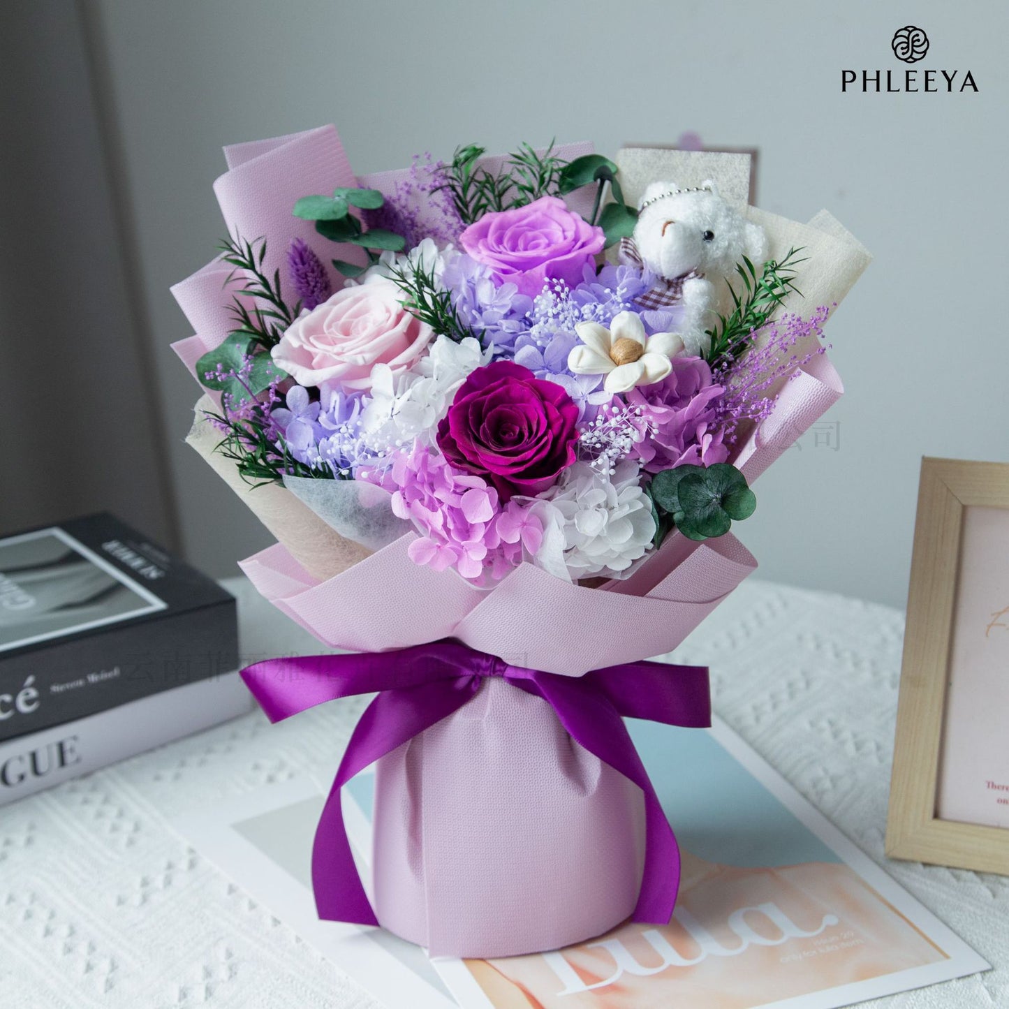 Miniature Bear-Shaped Preserved Flower Bouquet with Roses, Gift Box, Mother's Day Birthday Gift, Valentine's Day Dried Flower Bouquet